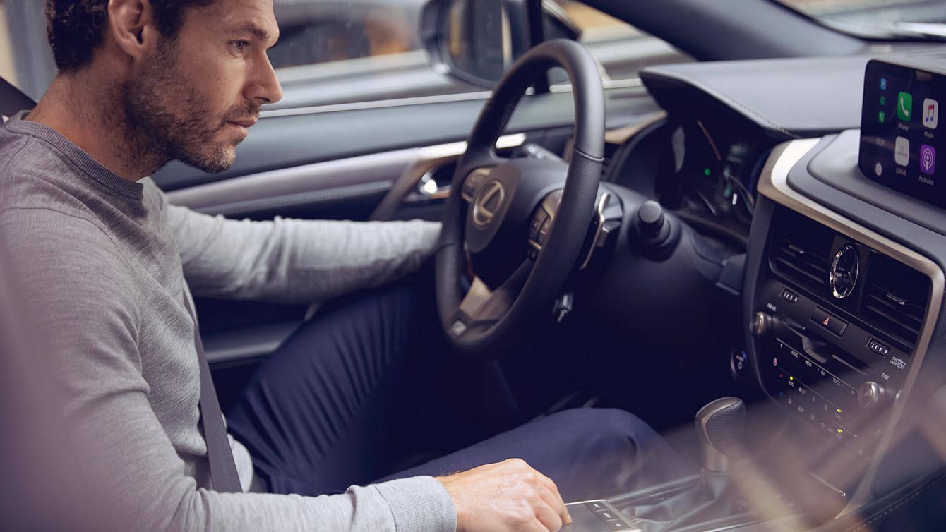 lexus-r´x-comodidad